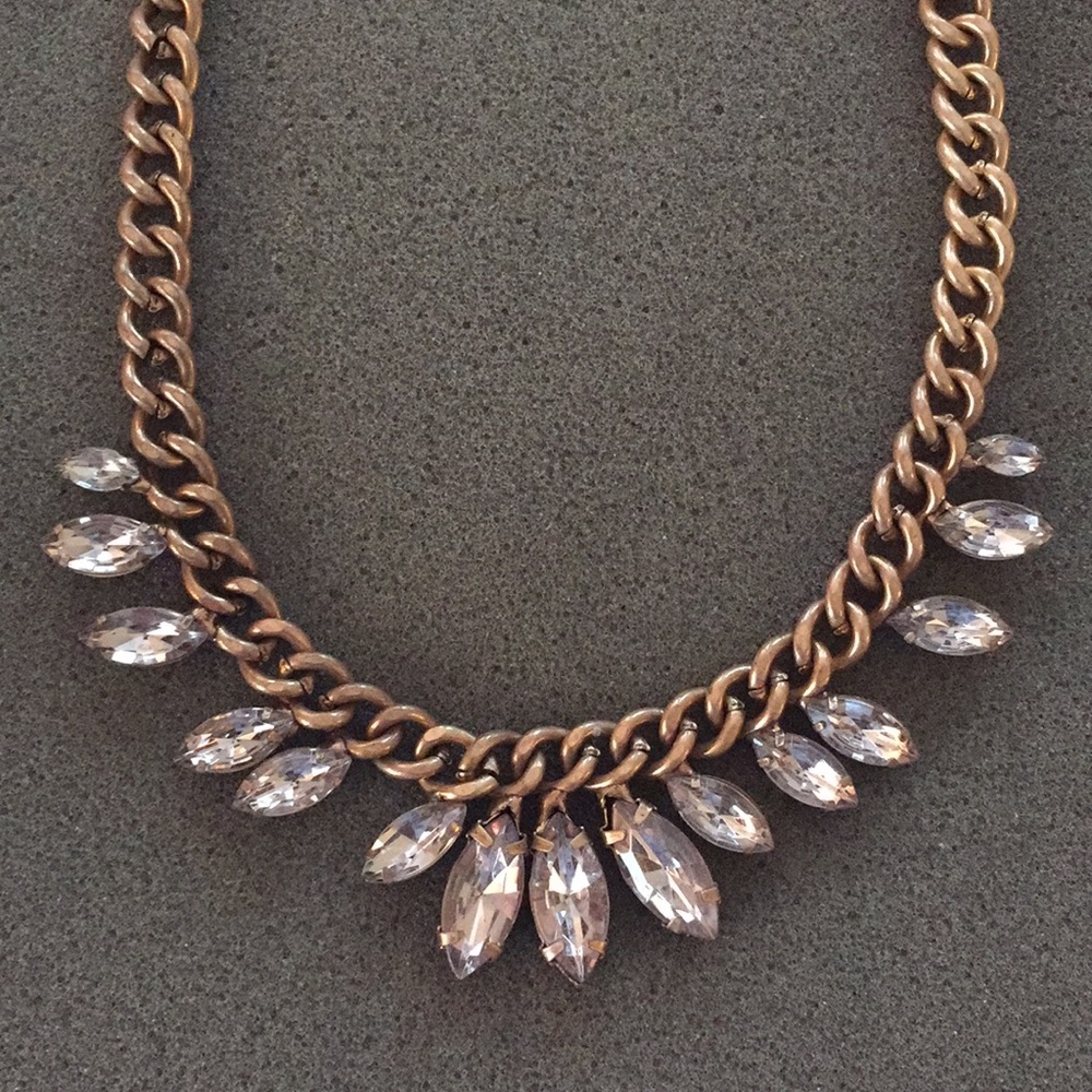 2 Interchangeable Necklaces - Picture 4 of 13